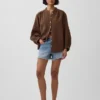 Pamuklu Gazlı Bez Oversized Yakasız Gömlek