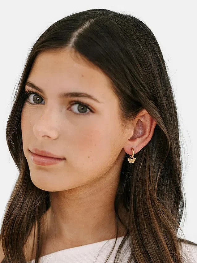 Pierced Co Huggie Küpeler için Klasik Kelebek Charms