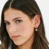 Pierced Co Huggie Küpeler için Pembe Fiyonk Charm
