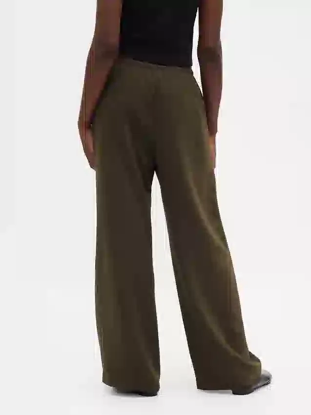 Rahat Geniş Paça Pantolon