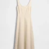 Scoop Yaka Maxi Elbise