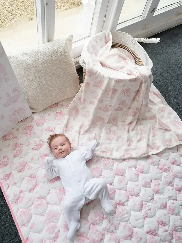 The Gilded Bird İlkbahar Toile Desenli Bambu Bebek Battaniyesi