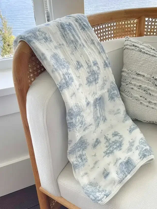 The Gilded Bird İlkbahar Toile Desenli Bambu Bebek Battaniyesi