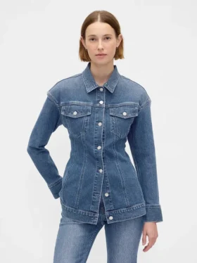 Vücut Hatlarını Vurgulayan Uzun Denim Ceket