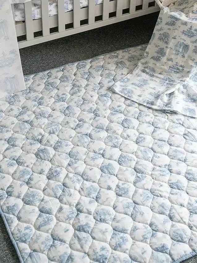 Yaldızlı Kuşlu Bahar Toile Kapitone Oyun Minderi