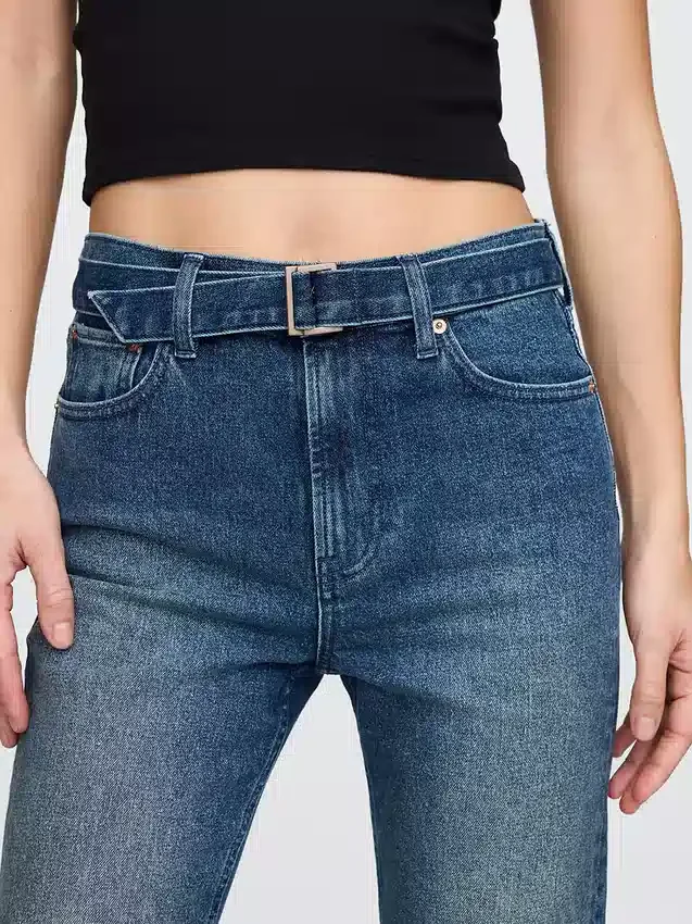 Yüksek Bel Kemerli '90'lar Stilinde Dar Düz Kesim Jean'ler