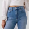 Yüksek Bel, Paça Katlamalı '90'lar Stilinde Dar Düz Kesim Jean